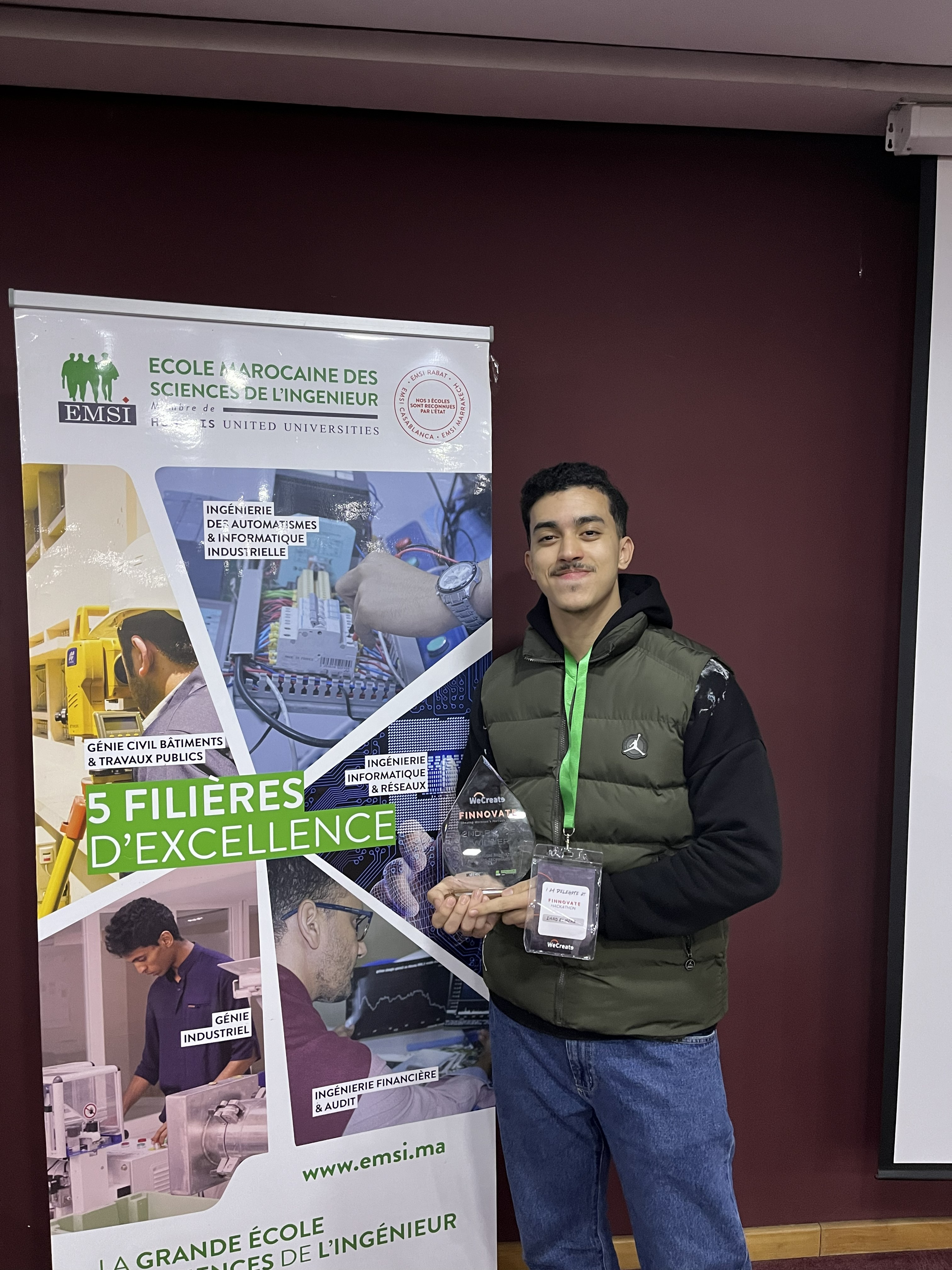 2nd Place - Hackathon WeCreate